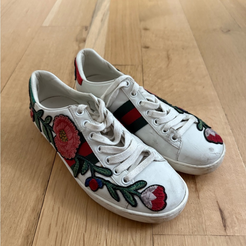 Gucci Floral Embroidered White Sneakers